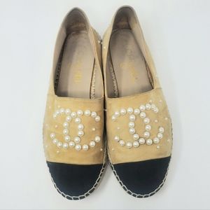 $995 Chanel Pearl Cap Toe Beige Black Suede Espadrille Slides 38